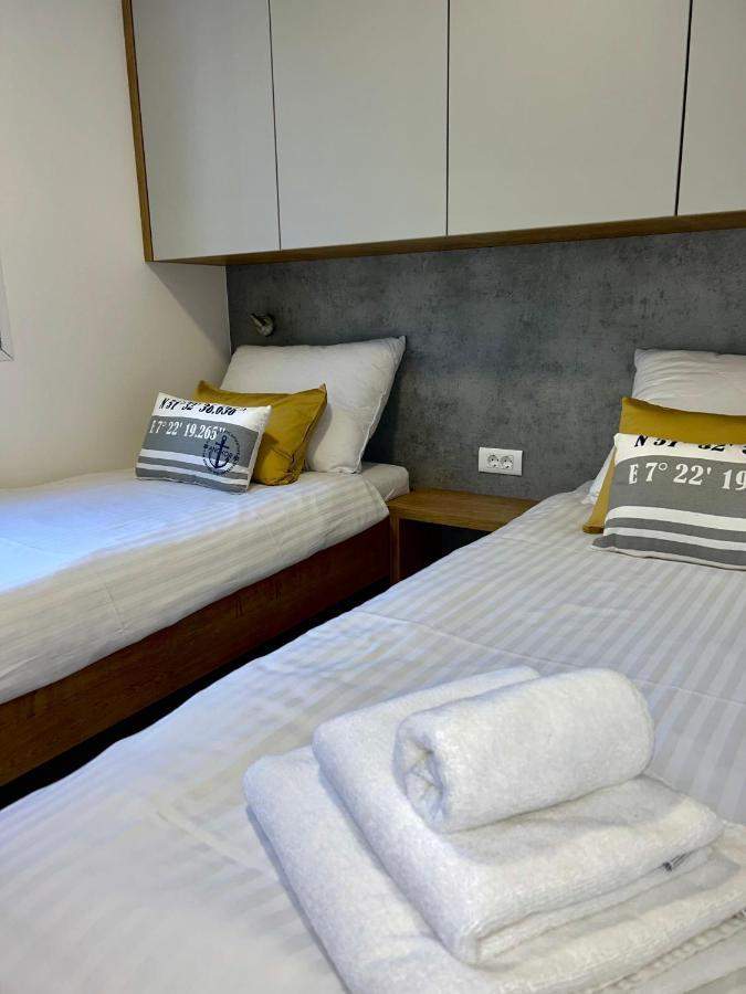 Fjaka Luxury Mobile Home - Oaza Mira Camping Croatia ดราเก ภายนอก รูปภาพ